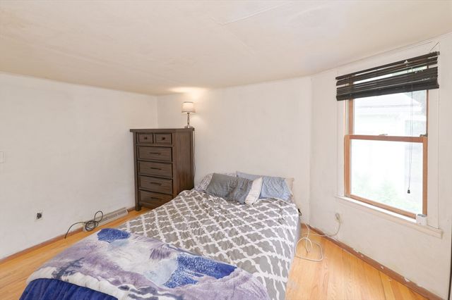 330 Mount Wayte Ave, Framingham, MA 01702