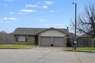 2909 Broadway Terrace, Moore, OK 73160