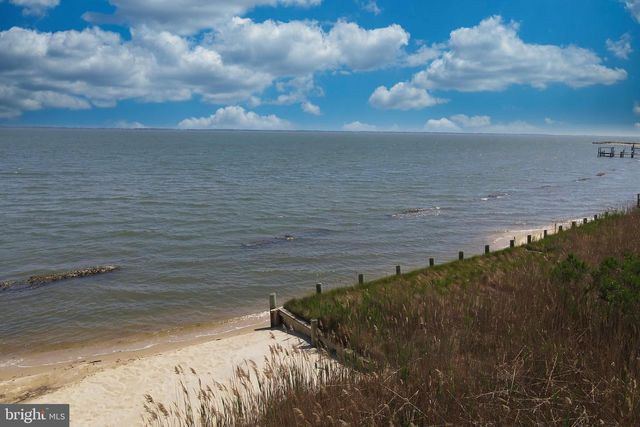 748 SEAVIEW ST, Greenbackville, VA 23356