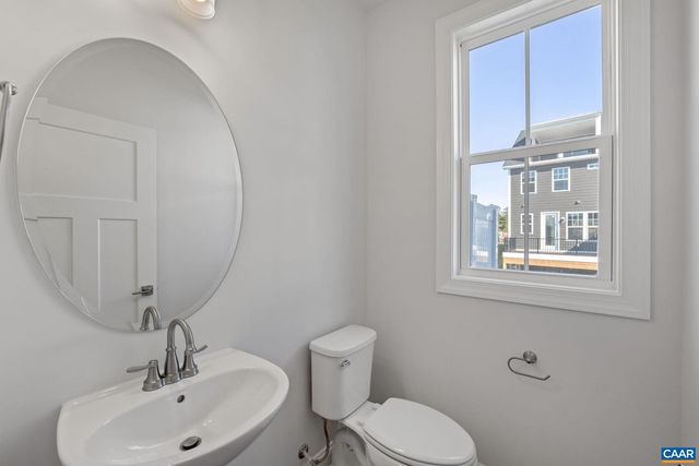 7 RYAN WAY, Charlottesville, VA 22911