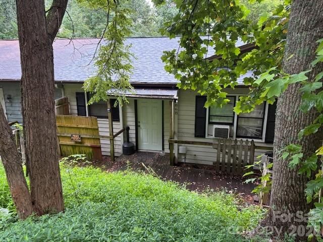7868 Kinglet Road, Connelly Springs, NC 28612