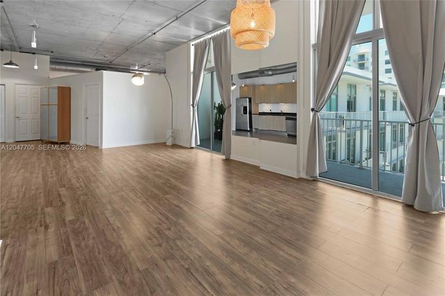 2100 Van Buren St 508, Hollywood, FL 33020