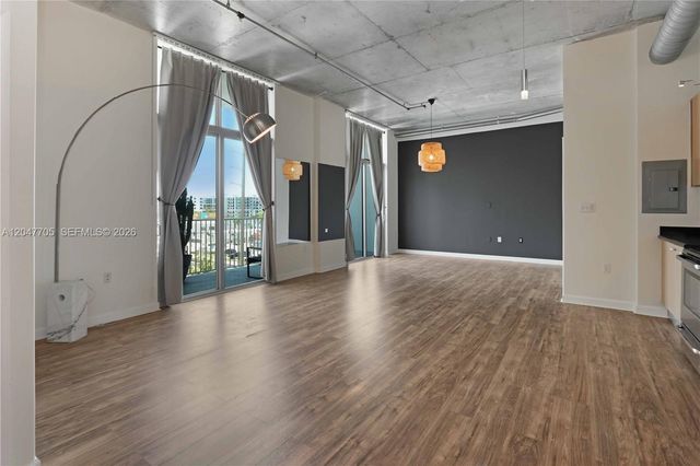 2100 Van Buren St 508, Hollywood, FL 33020