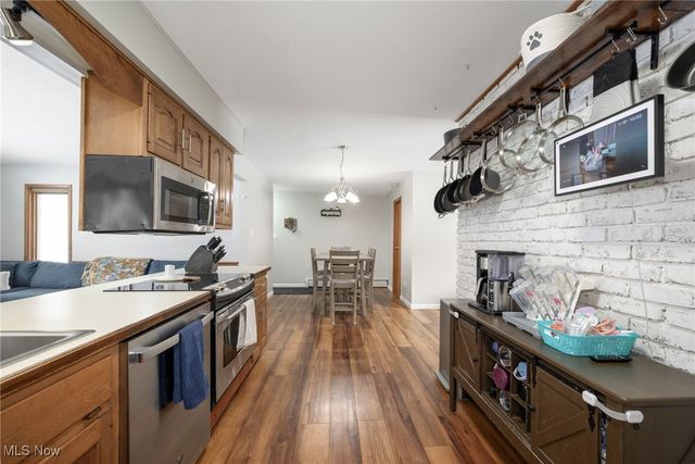 12586 Woodside Drive, Chesterland, OH 44026