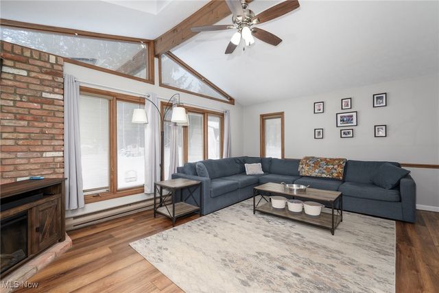 12586 Woodside Drive, Chesterland, OH 44026