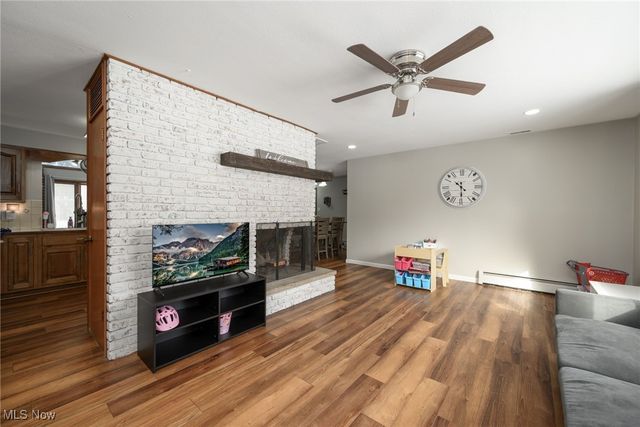 12586 Woodside Drive, Chesterland, OH 44026