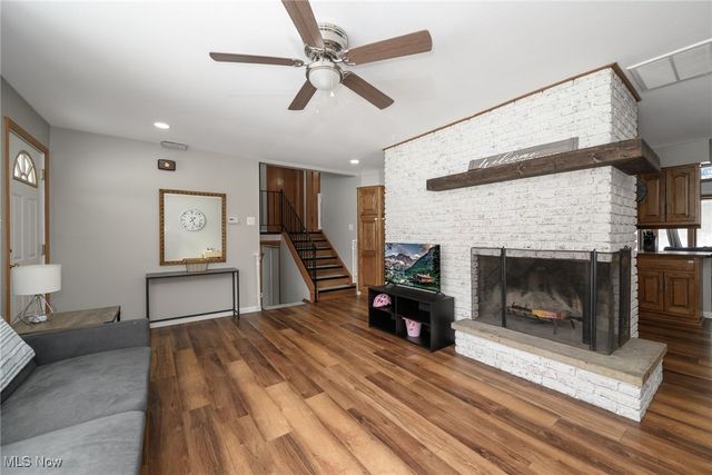 12586 Woodside Drive, Chesterland, OH 44026