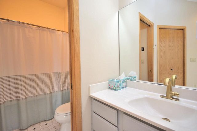 W339N5275 Road O, Nashotah, WI 53058