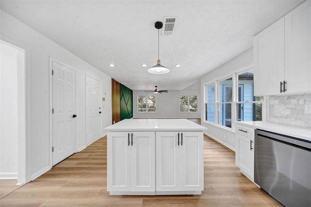 1615 Burnt Oak Way, Dacula, GA 30019