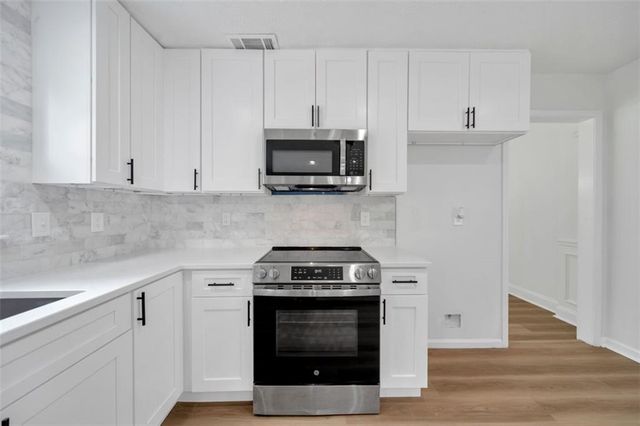 1615 Burnt Oak Way, Dacula, GA 30019