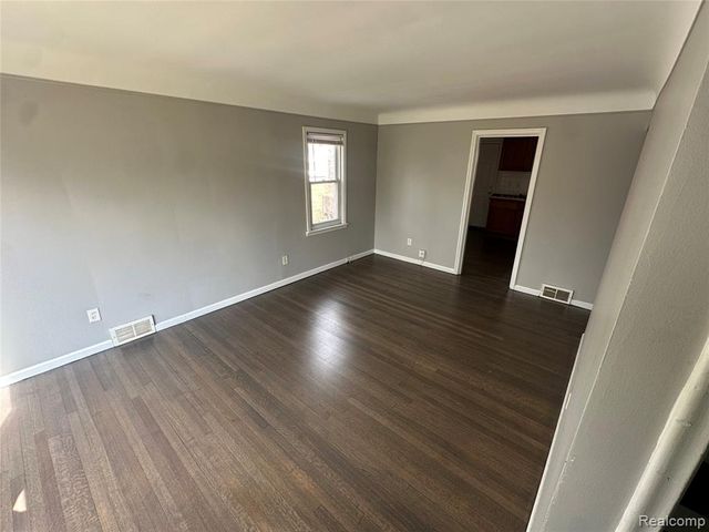 535 Sherbourne Street, Inkster, MI 48141