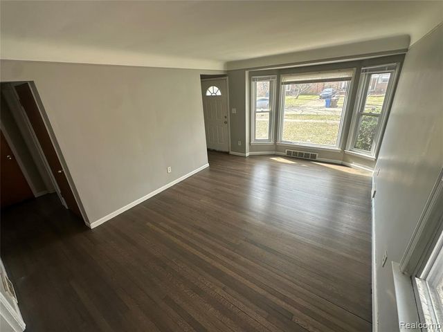 535 Sherbourne Street, Inkster, MI 48141