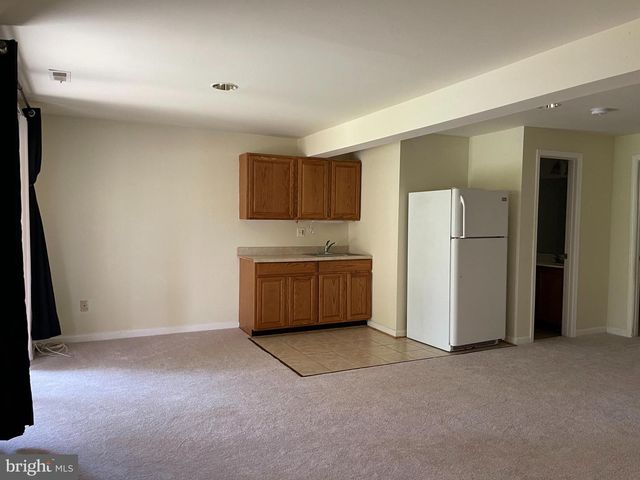 21054 CORNERPOST SQ, Ashburn, VA 20147