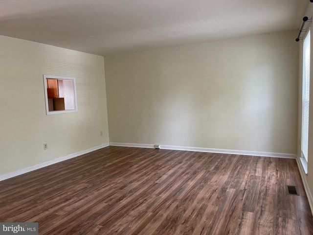 21054 CORNERPOST SQ, Ashburn, VA 20147