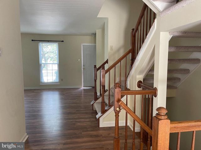 21054 CORNERPOST SQ, Ashburn, VA 20147