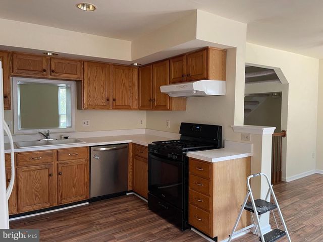 21054 CORNERPOST SQ, Ashburn, VA 20147