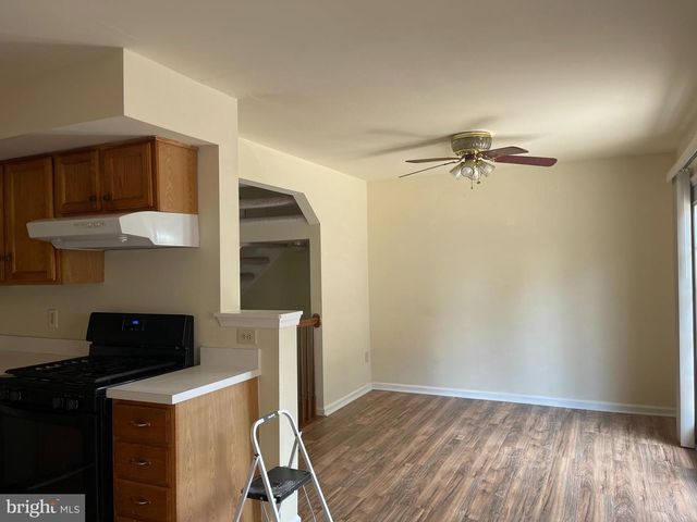 21054 CORNERPOST SQ, Ashburn, VA 20147