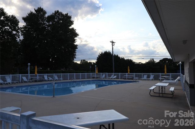 3870 Hyder Court, Morganton, NC 28655