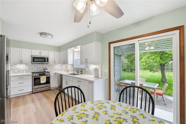 9764 Wainwright Terrace, Olmsted Falls, OH 44138