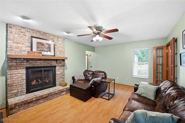 9764 Wainwright Terrace, Olmsted Falls, OH 44138