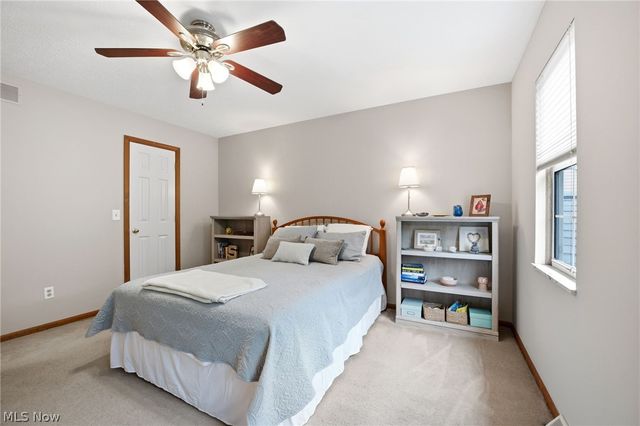9764 Wainwright Terrace, Olmsted Falls, OH 44138