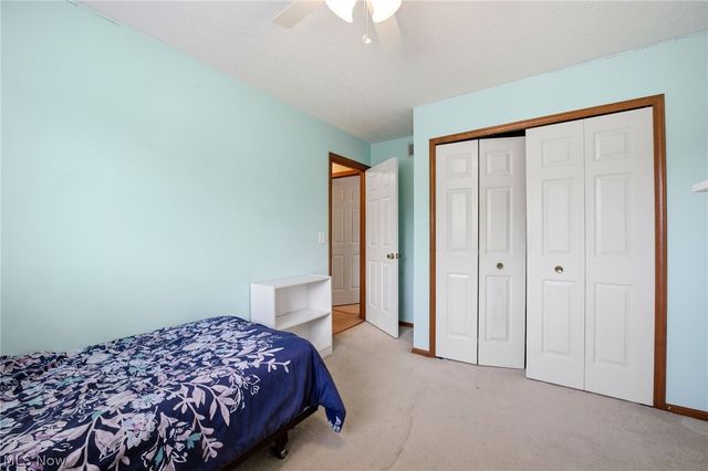 9764 Wainwright Terrace, Olmsted Falls, OH 44138