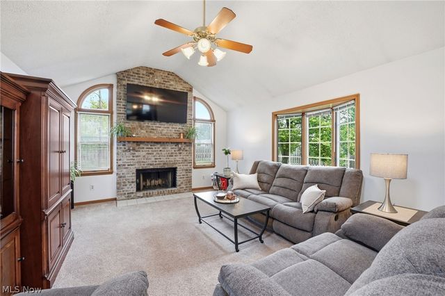 9764 Wainwright Terrace, Olmsted Falls, OH 44138