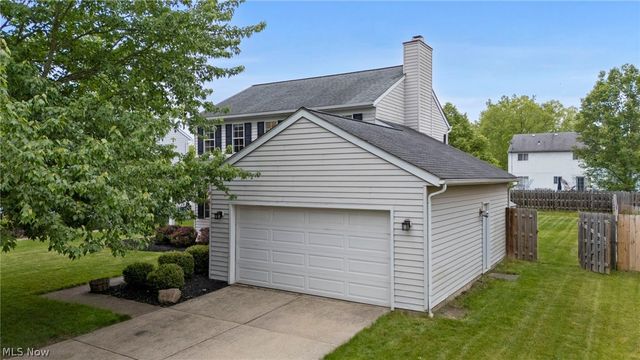 9764 Wainwright Terrace, Olmsted Falls, OH 44138