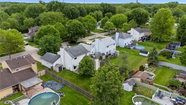 9764 Wainwright Terrace, Olmsted Falls, OH 44138