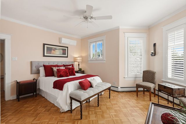 412 11th Street NW, Albuquerque, NM 87102