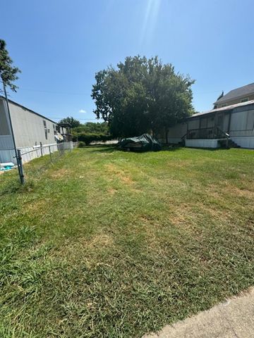 3215 Bay Oaks Harbor Drive, Baytown, TX 77523