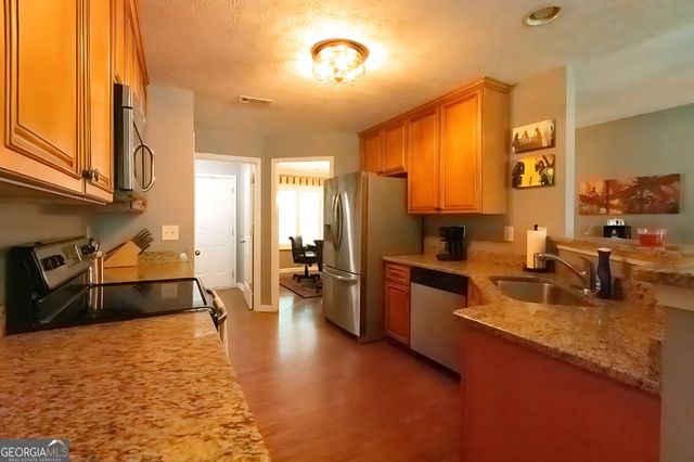 160 Brooks Lake Drive, Newnan, GA 30263
