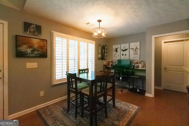 160 Brooks Lake Drive, Newnan, GA 30263