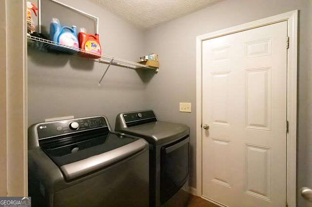 160 Brooks Lake Drive, Newnan, GA 30263
