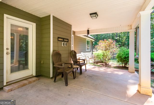 160 Brooks Lake Drive, Newnan, GA 30263