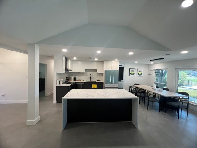 1007 Kingston Drive, Mansfield, TX 76063