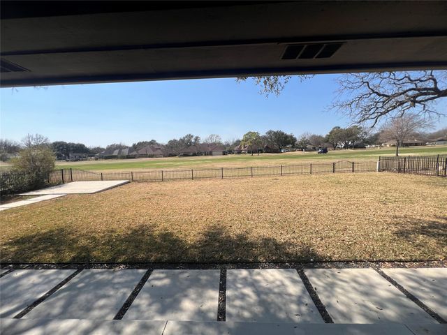 1007 Kingston Drive, Mansfield, TX 76063