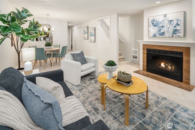 13706 NE 85th Street, Redmond, WA 98052