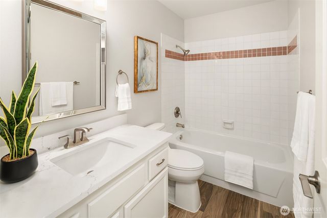 13706 NE 85th Street, Redmond, WA 98052