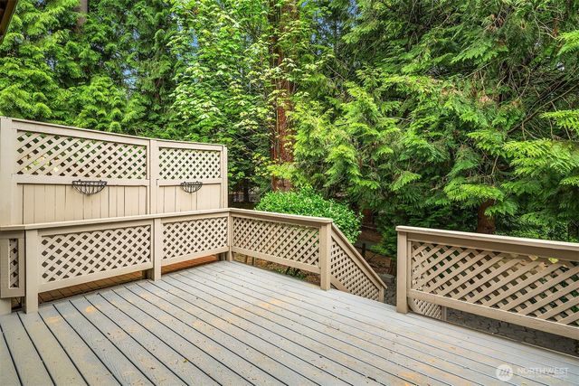 13706 NE 85th Street, Redmond, WA 98052