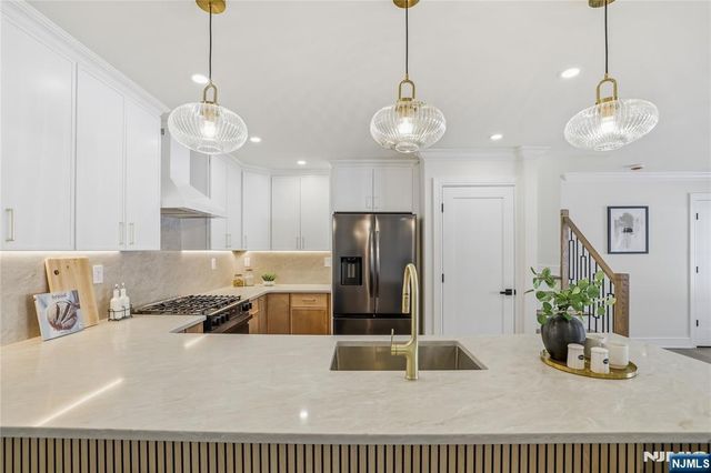 589 Fletcher Avenue, Oradell, NJ 07649