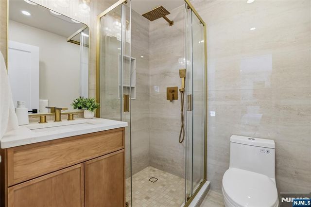 589 Fletcher Avenue, Oradell, NJ 07649