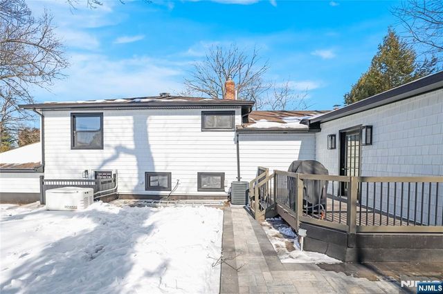 589 Fletcher Avenue, Oradell, NJ 07649