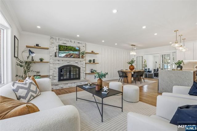 589 Fletcher Avenue, Oradell, NJ 07649