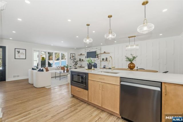 589 Fletcher Avenue, Oradell, NJ 07649