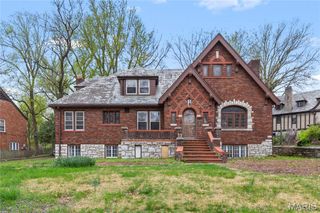 7280 S Roland Boulevard, St Louis, MO 63121