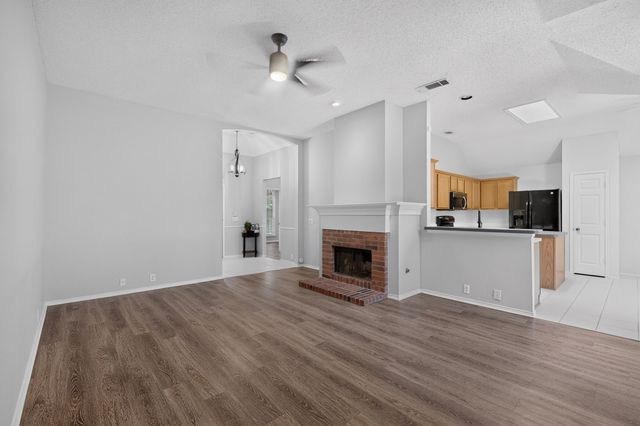 1264 Bedford Lane, Lewisville, TX 75077