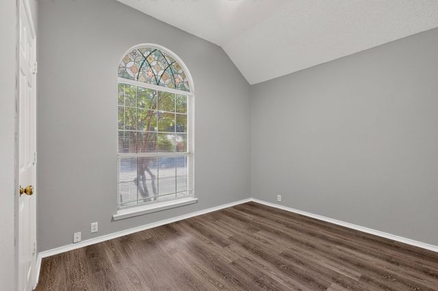 1264 Bedford Lane, Lewisville, TX 75077