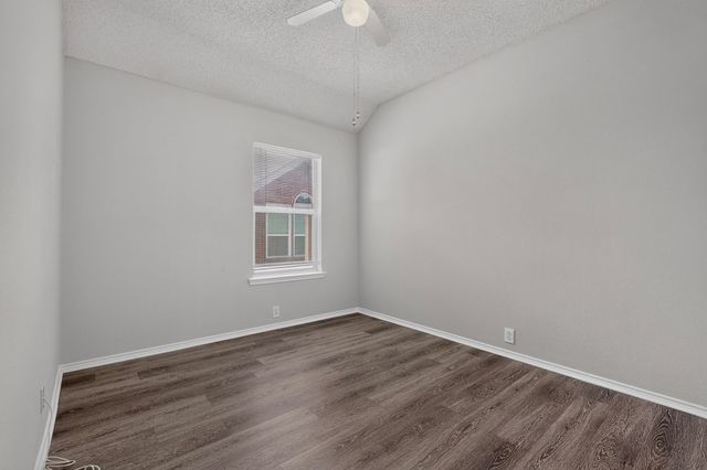 1264 Bedford Lane, Lewisville, TX 75077