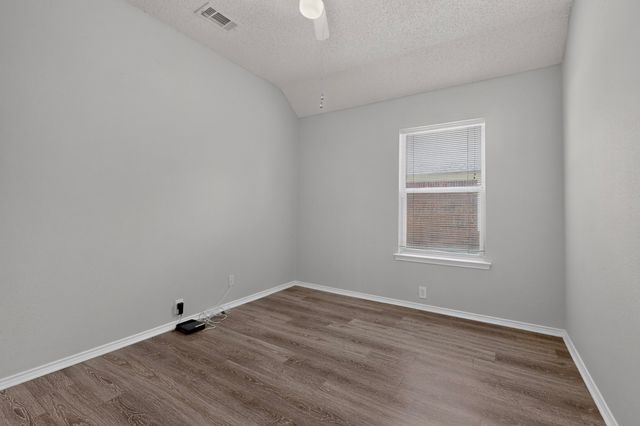 1264 Bedford Lane, Lewisville, TX 75077